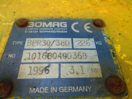 เครื่องตบดิน BOMAG BPR30/38D ราคาพิเศษ 55,000 บาท รหัสสินค้า : 81004738 www.nihonmono.com