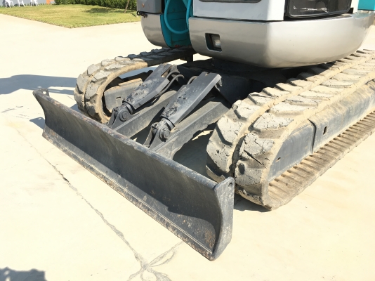 KOBELCO SK75UR