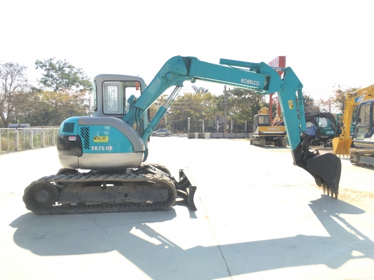 KOBELCO SK75UR KOBELCO SK75UR
