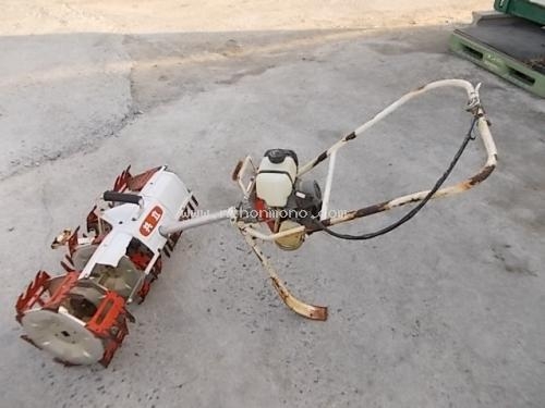 ราคาพิเศษ9,500 บาท!! เครื่องกำจัดวัชพืชในร่องข้าว KIORITZ PC-352 รหัสสินค้า : 80803135 ราคาพิเศษ9,500 บาท!! เครื่องกำจัดวัชพืชในร่องข้าว KIORITZ PC-352 รหัสสินค้า : 80803135