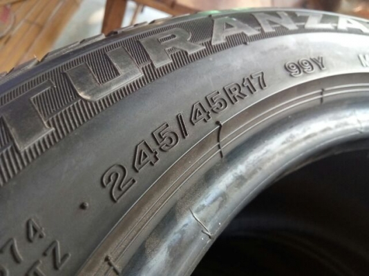 ยาง bridgestone. 245-45r17