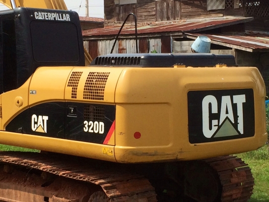ขายด่วน  รถแบคโฮ cat320d  สภาพดี  พร้อมใช้งาน  เอกสารพร้อม  9000 ชั่วโมง