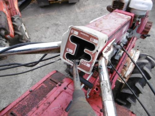 ราคา 19,500 บาท รถพรวนดินเดินตาม HONDA รุ่น F950  รหัสสินค้า 80903569 ติดต่อ 081-8283376  www.nihonmono.com