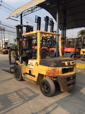 TCM FD40Z7 เครื่องดีเซล เกียร์ออโต้ เสาสูง4เมตร สนใจติดต่อ 083-062-0223(ปอน)