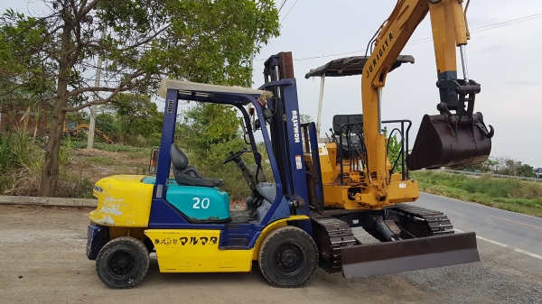 ขายด่วนรถยกKOMATSU FG20-14 ยก2ตันยกสูง3.5เมตรเกียรออโต้ยางตัน4เส้นรถนอกเพิ่งนำเข้ามายังไม่เคยใช้งานในเมืองไทยเลย