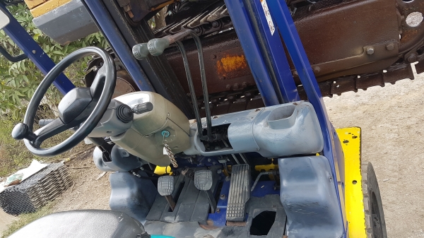 ขายด่วนรถยกKOMATSU FG20-14 ยก2ตันยกสูง3.5เมตรเกียรออโต้ยางตัน4เส้นรถนอกเพิ่งนำเข้ามายังไม่เคยใช้งานในเมืองไทยเลย