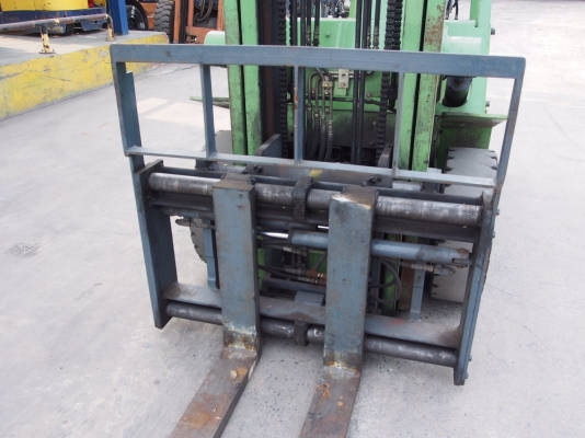 NISSAN JO2A25 เครื่องเบนซิล+แก๊ส เกียร์ธรรมดา เสาสูง3เมตร สนใจติดต่อ083-062-0223(ปอน)