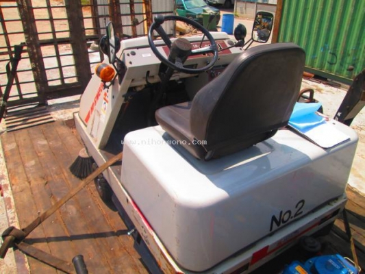 รถทำความสะอาด TOYOTA ราคาพิเศษ 99,000 บาท รหัสสินค้า : 81004739 www.nihonmono.com