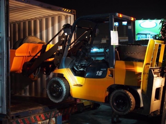 TOYOTA 7SD15 เครื่องดีเซล เกียร์ธรรมดา สนใจติดต่อ 083-062-0223(ปอน)