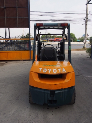TOYOTA 7SD15 เครื่องดีเซล เกียร์ธรรมดา สนใจติดต่อ 083-062-0223(ปอน)