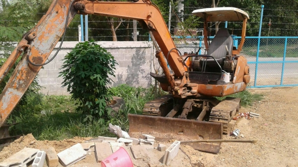ขายรถแม๊คโคPC30-3 สภาพใช้งานได้ ขายตามสภาพ