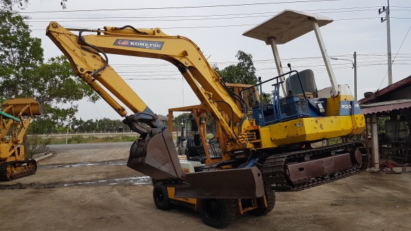 ขายด่วนรถยกKOMATSU FG30-10ยก3ตันยกสูง3เมตรรถนอกเพิ่งนำเข้ามายังไม่เคยใช้งานในเมืองไทยเลย