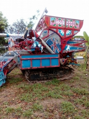 ขายรถเกี่ยวข้าว เครื่อง195เทอร์โบ ตัวเดิน10 ปั้มไดกิ้น23 สภาพพร้อมใช้งาน ราคา300,000 สนใจโทร 090-8588220คุณนะ 093-3258446คุณบิว เว็บไซต์ส่วนตัว www.narong2truck.com www.truck.in.th/498 ID: narong498 ID: 0933258446 เพจ Facebook ณรงค์ ซื้อขายรถมือสอง กลุ่ม