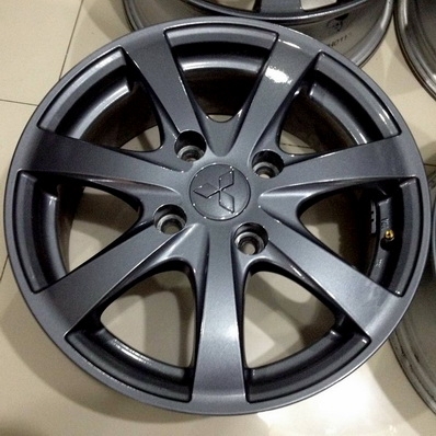 15 นิ้ว สี Silver Starduct สภาพสวยทั้งชุด ตจว จัดส่ง ฟรี ถึงบ้านทุกจังหวัดครับ 15 นิ้ว สี Silver Starduct สภาพสวยทั้งชุด ตจว จัดส่ง ฟรี ถึงบ้านทุกจังหวัดครับ