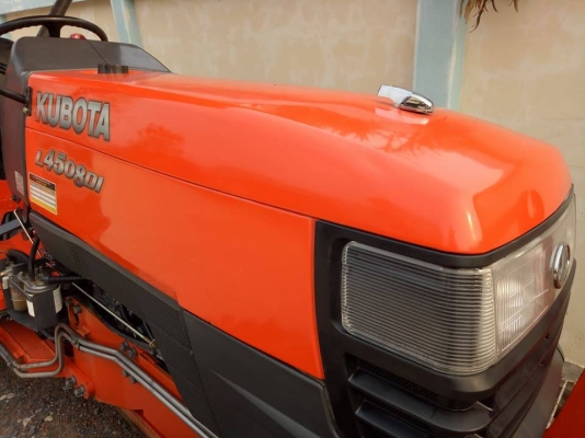 คูโบต้า L4508DI 4 WD 817 ชั่วโมง สีเดิมๆโรงงาน เล่มพร้อม ผลิตประเทศญี่ปุ่น..ใบมีดดันหน้า ผานบุก  สีเดิมๆโรงงาน