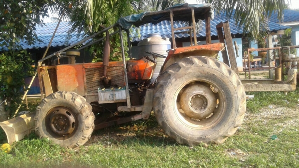 รถไถ KUBOTA  8030 ,  2 เพลา.     สนใจติดต่อ  081 - 6079515