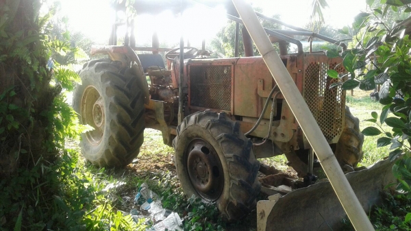 รถไถ KUBOTA 8030 , 2 เพลา. สนใจติดต่อ 081 - 6079515 รถไถ KUBOTA 8030 , 2 เพลา. สนใจติดต่อ 081 - 6079515