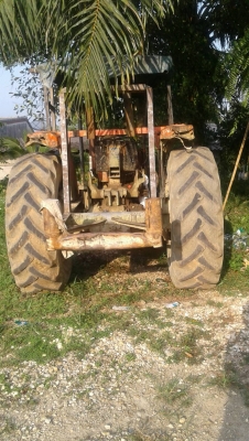 รถไถ KUBOTA 8030 , 2 เพลา. สนใจติดต่อ 081 - 6079515 รถไถ KUBOTA 8030 , 2 เพลา. สนใจติดต่อ 081 - 6079515