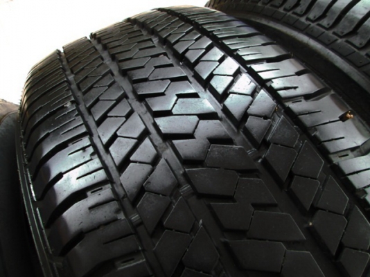 ขายยาง BRIDGESTONE 265-60-18 ปี14 ดอกแน่นมาก (1ชุด) ขายยาง BRIDGESTONE 265-60-18 ปี14 ดอกแน่นมาก (1ชุด)