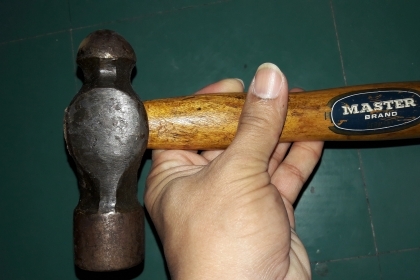 ขายค้อนตุ้มขนาด900กรัม MASTER MADE IN GERMANY.ใหม่เก่าเก็บน้ำหนักดี