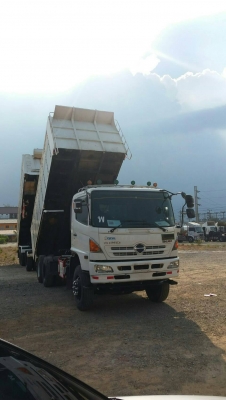 ขายครับ Hino Maca 380 แรง ปี 56 แม่+ลูก สภาพพร้อมใช้งาน เอกสารเล่มทะเบียนพร้อมโอน ราคา 2,690,000 ต่อ