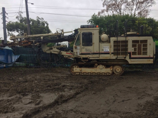 รถเจาะหิน