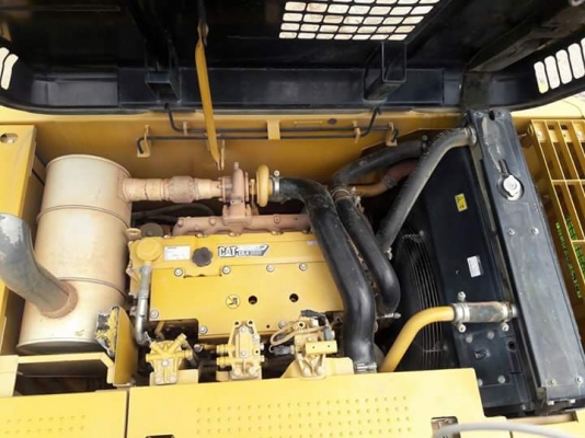 ขายครับ CAT320D สเปกญี่ปุ่น8พัน ชม.ซีเรียนสูง 9พันกว่าปลายๆ รถสภาพสวยจัด85\%ช่วง ล่างแถบไม่ได้เดิน เลยครับ เอกสารเล่มทะเบียนพร้อมโอน ครับ089-7088772