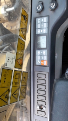 ขายครับ CAT320D สเปกญี่ปุ่น8พัน ชม.ซีเรียนสูง 9พันกว่าปลายๆ รถสภาพสวยจัด85\%ช่วง ล่างแถบไม่ได้เดิน เลยครับ เอกสารเล่มทะเบียนพร้อมโอน ครับ089-7088772