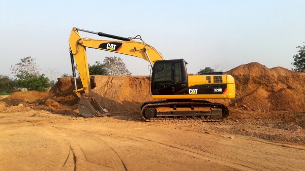 ขายครับ CAT320D สเปกญี่ปุ่น8พัน ชม.ซีเรียนสูง 9พันกว่าปลายๆ รถสภาพสวยจัด85\%ช่วง ล่างแถบไม่ได้เดิน เลยครับ เอกสารเล่มทะเบียนพร้อมโอน ครับ089-7088772