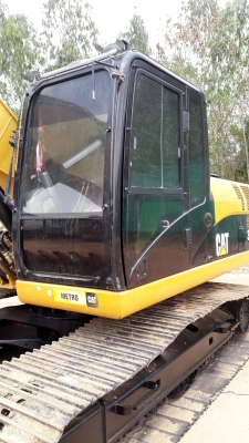 ขายครับ CAT320D สเปกญี่ปุ่น8พัน ชม.ซีเรียนสูง 9พันกว่าปลายๆ รถสภาพสวยจัด85\%ช่วง ล่างแถบไม่ได้เดิน เลยครับ เอกสารเล่มทะเบียนพร้อมโอน ครับ089-7088772