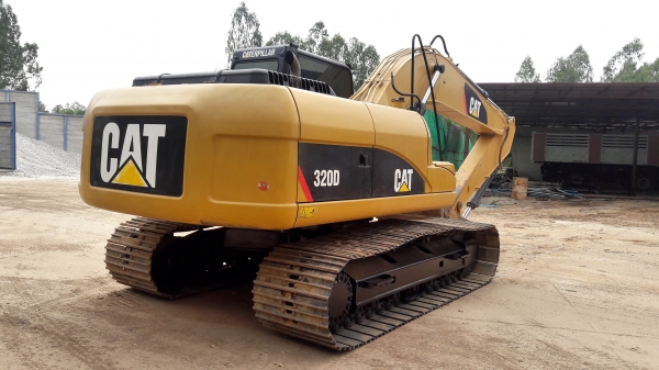 ขายครับ CAT320D สเปกญี่ปุ่น8พัน ชม.ซีเรียนสูง 9พันกว่าปลายๆ รถสภาพสวยจัด85\%ช่วง ล่างแถบไม่ได้เดิน เลยครับ เอกสารเล่มทะเบียนพร้อมโอน ครับ089-7088772