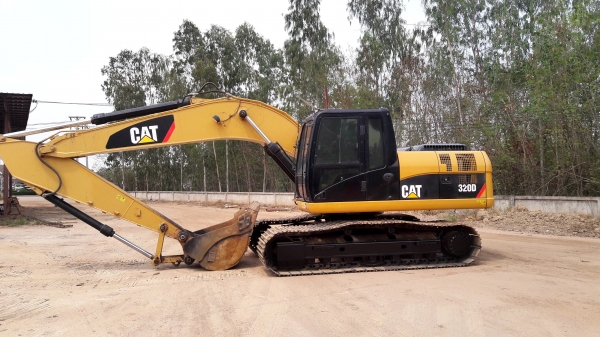 ขายครับ CAT320D สเปกญี่ปุ่น8พัน ชม.ซีเรียนสูง 9พันกว่าปลายๆ รถสภาพสวยจัด85\%ช่วง ล่างแถบไม่ได้เดิน เลยครับ เอกสารเล่มทะเบียนพร้อมโอน ครับ089-7088772