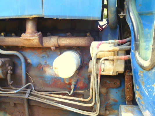 ขายรถไถ FORD 8210 ใบมีดดันหน้า เอกสารอินวอย ราคา 550000