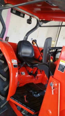 ขายรถใหม่ยังไม่เคยใช้งาน L4708SP รถตัก เล่มทะเบียนพร้อมราคามือสอง ขายรถใหม่ยังไม่เคยใช้งาน L4708SP รถตัก เล่มทะเบียนพร้อมราคามือสอง