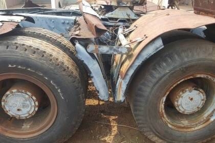 ขาย195,000 ตามสภาพ 10 ล้อ หัวลาก DAF 2 เพลา เครื่องเสีย ไม่มีเกียร์ ช่วงล่างครบ เอกสารชุดประมูล  รถอยู่ จ.อุดรธานี โทร&amp;ไอดีไลน์ 0610710295