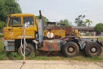 ขาย195,000 ตามสภาพ 10 ล้อ หัวลาก DAF 2 เพลา เครื่องเสีย ไม่มีเกียร์ ช่วงล่างครบ เอกสารชุดประมูล  รถอยู่ จ.อุดรธานี โทร&amp;ไอดีไลน์ 0610710295