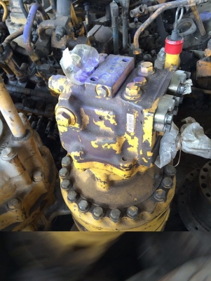 โป๊ะสวิง KOMATSU PC 200-6 เครื่องคัมมิ้น เก่าญี่ปุ่น ราคา 140,000