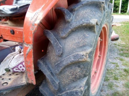 ขายรถไถ่คูโบต้า M5000 ผลิตในประเทศญี่ปุ่น  พร้อมใช้งาน เล่มพร้อมโอน.. ขายรถไถ่คูโบต้า M5000 ผลิตในประเทศญี่ปุ่น  พร้อมใช้งาน เล่มพร้อมโอน..