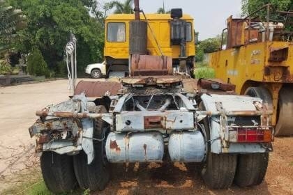 ขาย195,000 ตามสภาพ 10 ล้อ หัวลาก DAF 2 เพลา เครื่องเสีย ไม่มีเกียร์ ช่วงล่างครบ เอกสารชุดประมูล  รถอยู่ จ.อุดรธานี โทร 098-1862844 ไอดีไลน์ ja5657