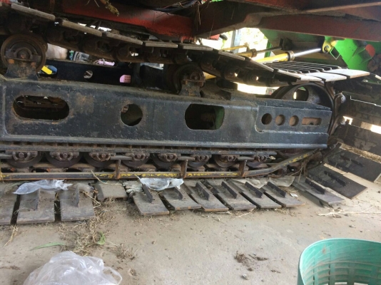 รถเกียวอุ้ม อู่ สินเจริญการช่าง เครื่อง เจโฟร์ 260  ตัวเดิน 10 ปั้ม 22   รถอยู่ สุรินทร์  ราคา 650000 วันทูคอล 098 668-3479 dtac 094 283-9369 สิทธิ์ คับ