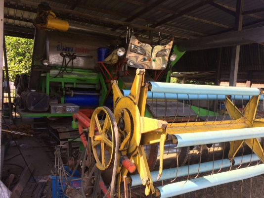 รถเกียวอุ้ม อู่ สินเจริญการช่าง เครื่อง เจโฟร์ 260  ตัวเดิน 10 ปั้ม 22   รถอยู่ สุรินทร์  ราคา 650000 วันทูคอล 098 668-3479 dtac 094 283-9369 สิทธิ์ คับ