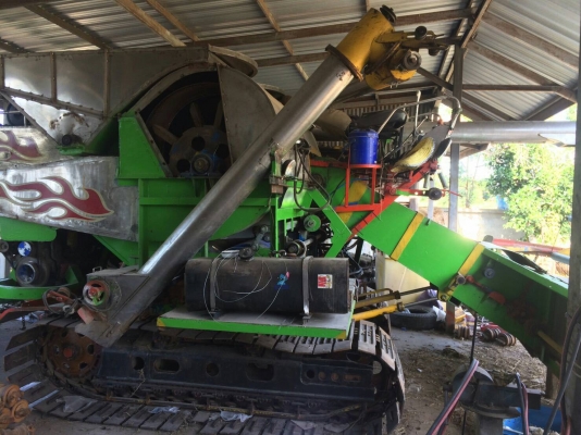 รถเกียวอุ้ม อู่ สินเจริญการช่าง เครื่อง เจโฟร์ 260  ตัวเดิน 10 ปั้ม 22   รถอยู่ สุรินทร์  ราคา 650000 วันทูคอล 098 668-3479 dtac 094 283-9369 สิทธิ์ คับ