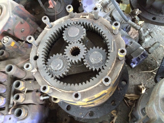 โป๊ะสวิง KOBELCO SK120-3 เก่า ไม่มีมอเตอร์ ราคา 50,000 บาท