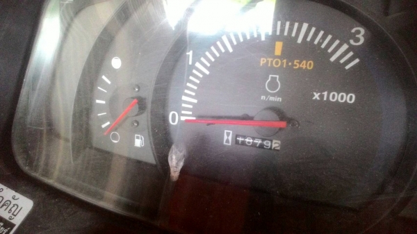 รถไถ 47 แรง อุปกร 3 อย่าง ผานหน้า+ผานหลัง+โลตาลี   รถปี 56   ช.ม 1800 นิดฯฯ   พร้อมลุยงาน ราคาเบา ฯ   415000 บาท ทะเบียนพร้อม  ดุรถที  อ.ราษีไศล จ.ศรีสะเกษ    วันทูคอล 098 668-3479 dtac 094 283-9369 สิทธิ์ คับ