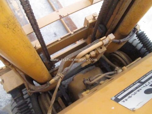 รถยก KOMATSU FG09-2 ราคาพิเศษ 62,000 บาท รหัสสินค้า : 14001972 www.nihonmono.com