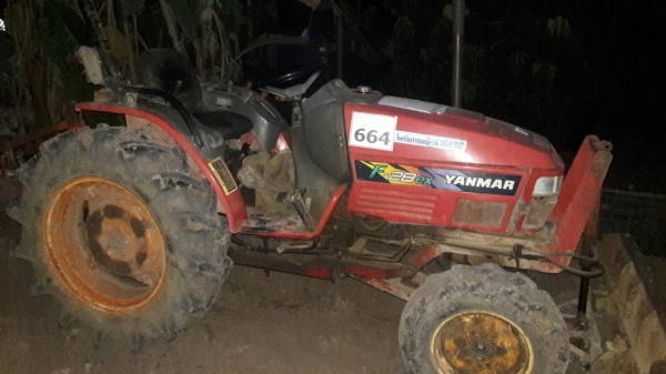 ยัน ม่า 28 แรง อุปกร 3 ชิ้น  ราคา เบาฯฯ  130000  สอบถามทีเบอร์   วันทูคอล 098 668-3479 dtac 094 283-9369 สิทธิ์ คับ