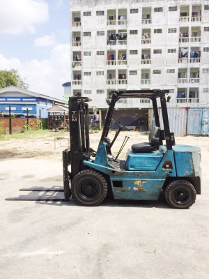 ขายรถยกโฟร์คลิฟท์ยี่ห้อTCM 2.5 ตัน  ดีเซล