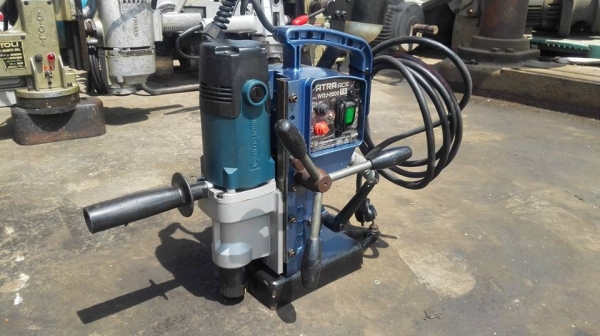 ** ไปอยู่สกล ** สว่านแม่เหล็กญี่ปุ่น NITTO ATRA ace MODEL WOJ-3200 ( JET-BROACH) ไฟ 220V พร้อมใช้งาน ** ไปอยู่สกล ** สว่านแม่เหล็กญี่ปุ่น NITTO ATRA ace MODEL WOJ-3200 ( JET-BROACH) ไฟ 220V พร้อมใช้งาน