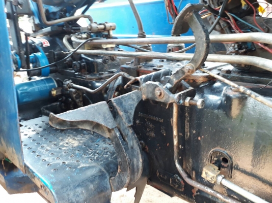 ขายรถไถ6600 เสื้อลาย เอกสารเล่มทะเบียนครบ พร้อมใช้งาน ราคา 335000 ต่อรองได้ 0928621172