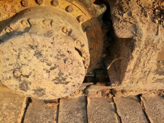 KATO HD700 V2 ราคา 295,000 เครื่อง 6D31 Turbo ปั้มK3V รถพร้อมใช้ สภาพไม่ค่อยสวย  เอกสารชื้อขาย  รถอยู่ จ.ร้อยเอ็ด โทร 098-1862844ไอดีไลน์ ja5657